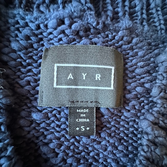 AYR The Little Heaven Sweater in Navy/White
Sz S - Picture 5 of 6